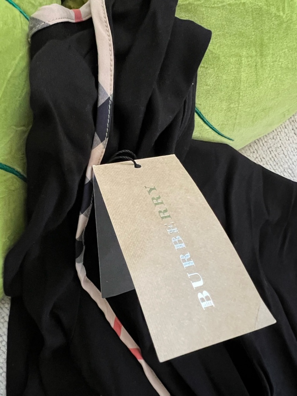 NEW Burberry Black Hooded Shirt Sweater with Classic Checker Trim - Picture 4 of 4